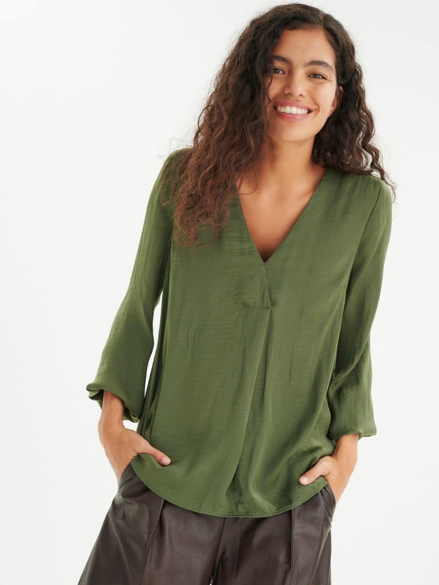 RindaIW Blouse