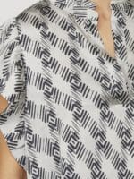 Love & Divine Love1193 Bluse - Graphic 4