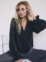 Co Couture Lulu Smoke v-shirt - Black