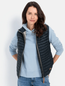 Camel Active Vest 360460 – 43 Navy, praktisk navy vest med justerbare detaljer, lynlåslommer og holdbare materialer 1