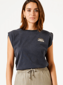 Garcia T-shirt d50010 i Antracit Grey – stilren og komfortabel T-shirt til kvinder 1