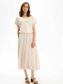 In Front Nederdel Juno 16598 Light Sand – Elegant sommernederdel