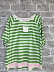 Cabana Living bluse Laisa i Mela grøn – let, løs og feminin bluse til forårs- og sommerlook. Perfekt til både hverdag og styling.