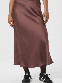 Neo Noir nederdel Bovary dark rose 1