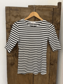 Not Sisters T-Shirt Everyday 60556 - white black