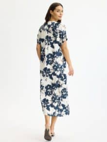 In Front Aya Kjole - Blue1