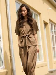 In Front Bluse Faye - Brown