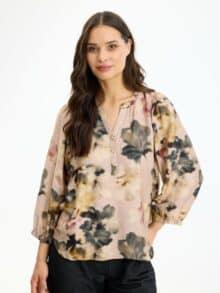 In Front Quinn Bluse - Rose