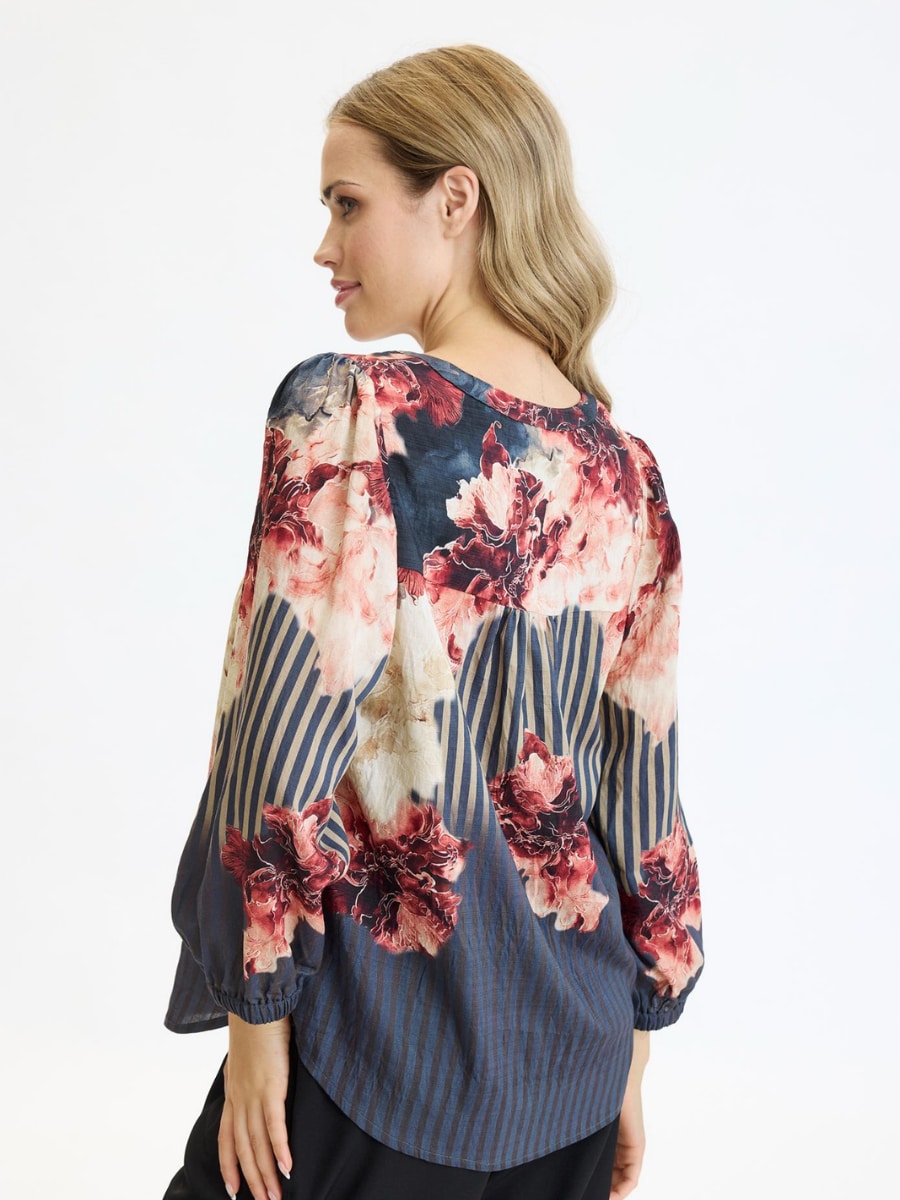 In Front Frankie Bluse - Blush Rose1